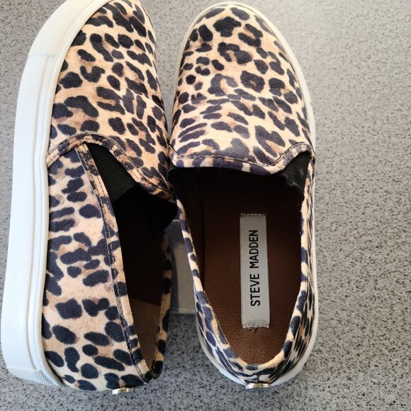 STEVE MADDEN GILLS ''SAFRAY'' LEOPARD PRINT SLIP-ON PLATFORM SNEAKERS METAL LOGO - Picture 4 of 7